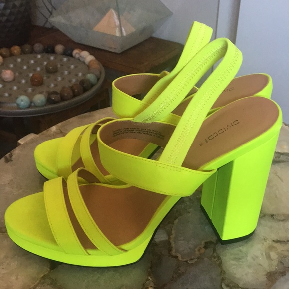 H&M Shoes - NWOT Bright heeled sandals